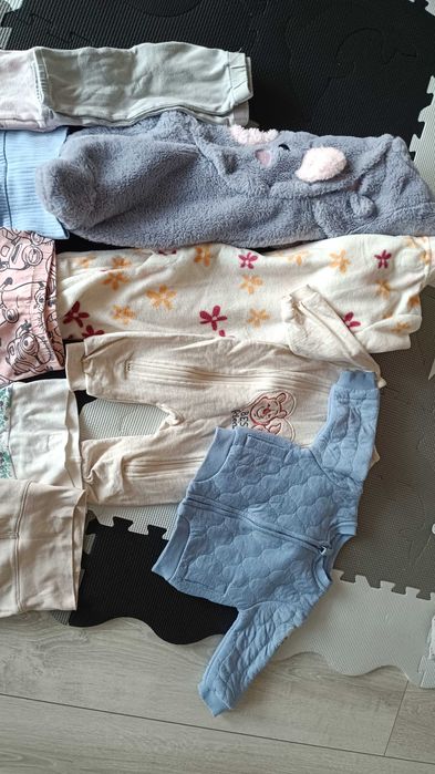 Zestaw ubranek dla dziewczynki 68-74