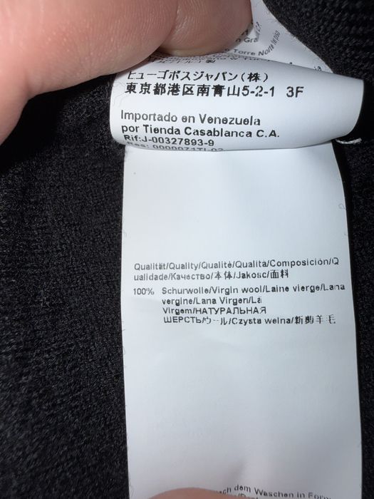 Мужской черный шерстяной гольф Hugo Boss