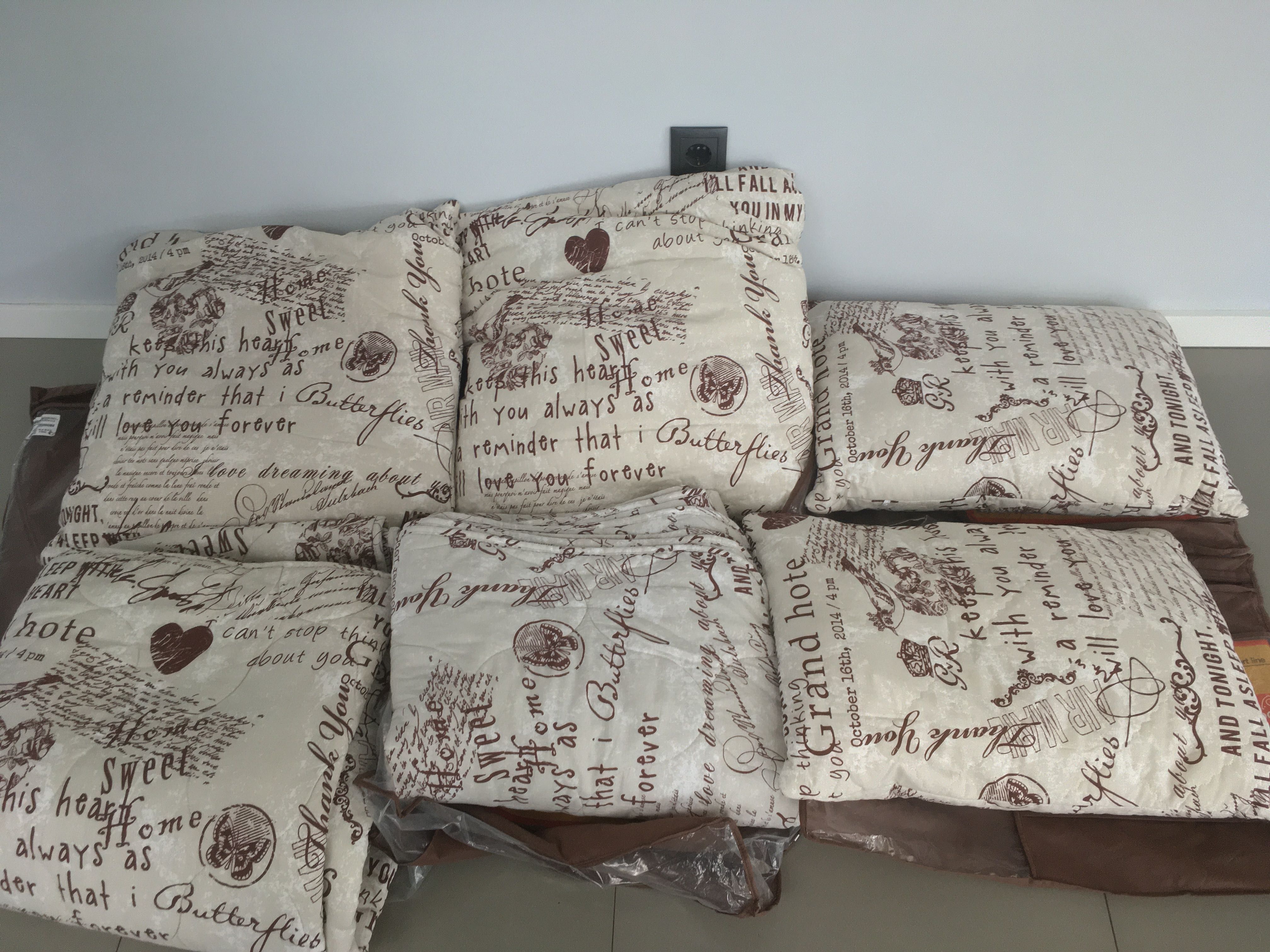 Vendo Edredão e Almofadas com Enchimento de Lã Merino, NOVO