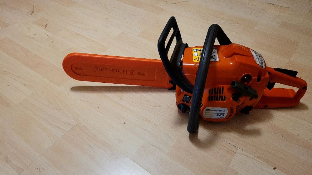Piła husqvarna model 236