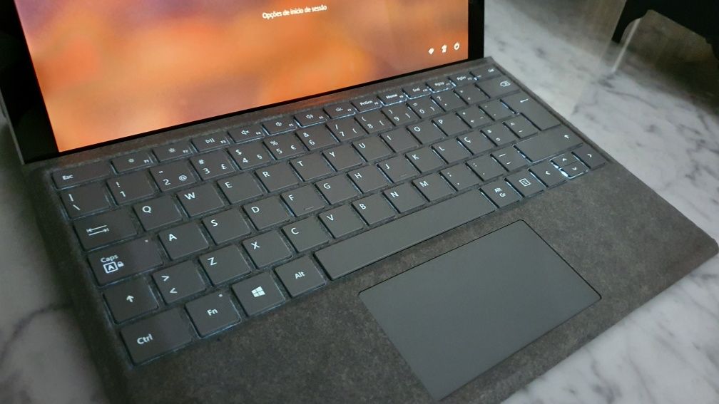 Microsoft Surface Pro 6 + teclado, caneta e bolsa