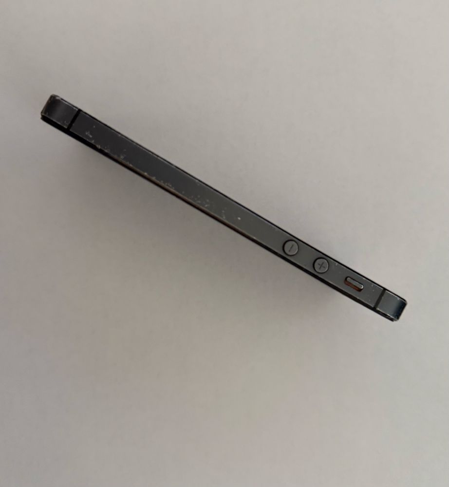 iPhone 5 uszkodzony zbita szybka