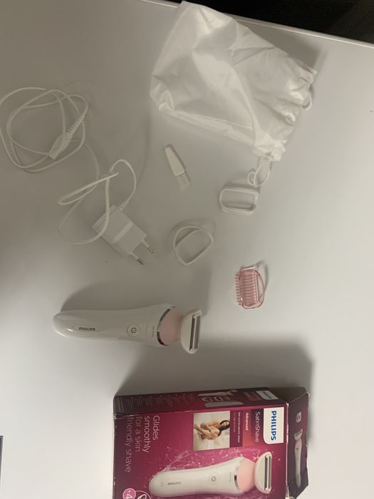 Электробритва  женская Philips