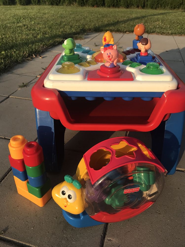 Stolik edukacyjny chicco ślimak fisher price