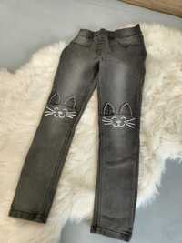 Spodnie dziewczęce jeansy 116 z nadrukiem