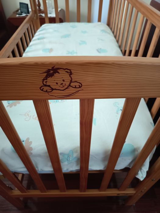 Berço bebê / cama grades bebê de madeira com colchão incluído oferta–