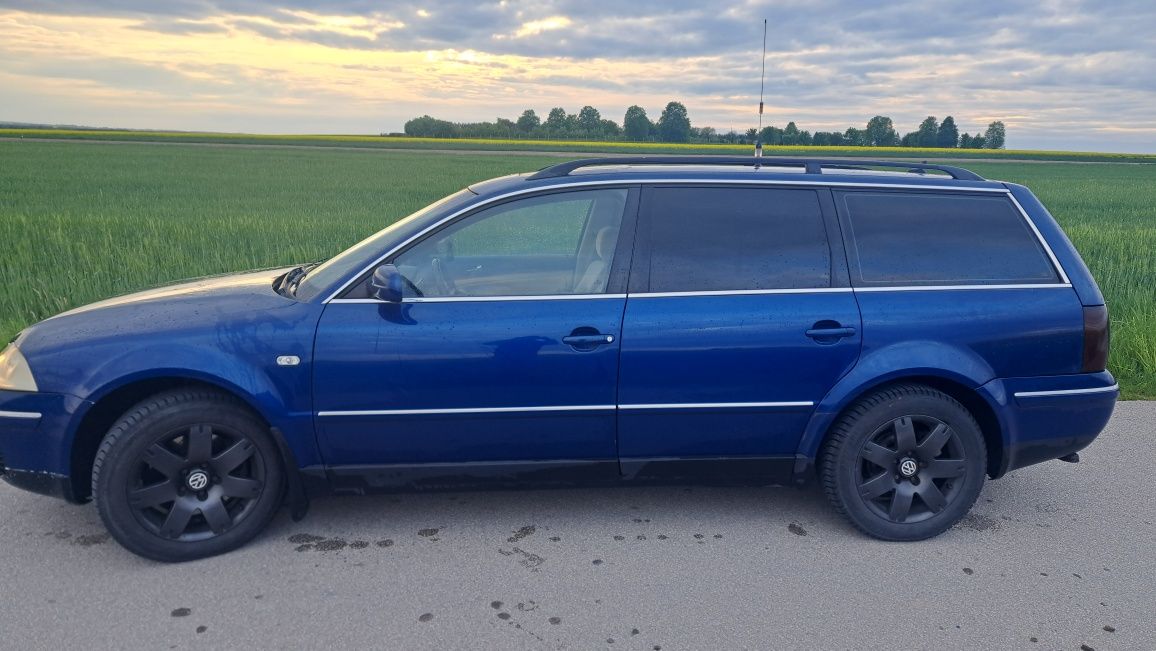 VOLKSWAGEN PASSAT B5 Kombi 2.8 V6 4Motion