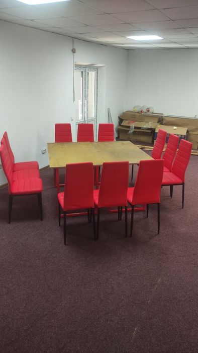 Стіл,столи для кафе,офісу,залу,дому