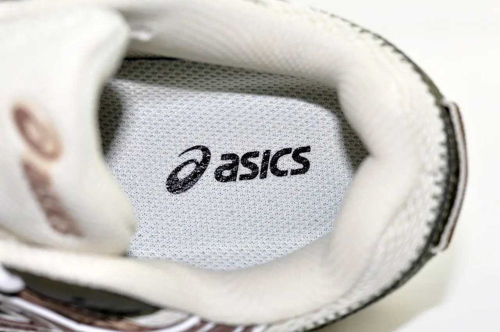 Кросівки унісекс Asics Gel Kahana 8 Код B1115-29
