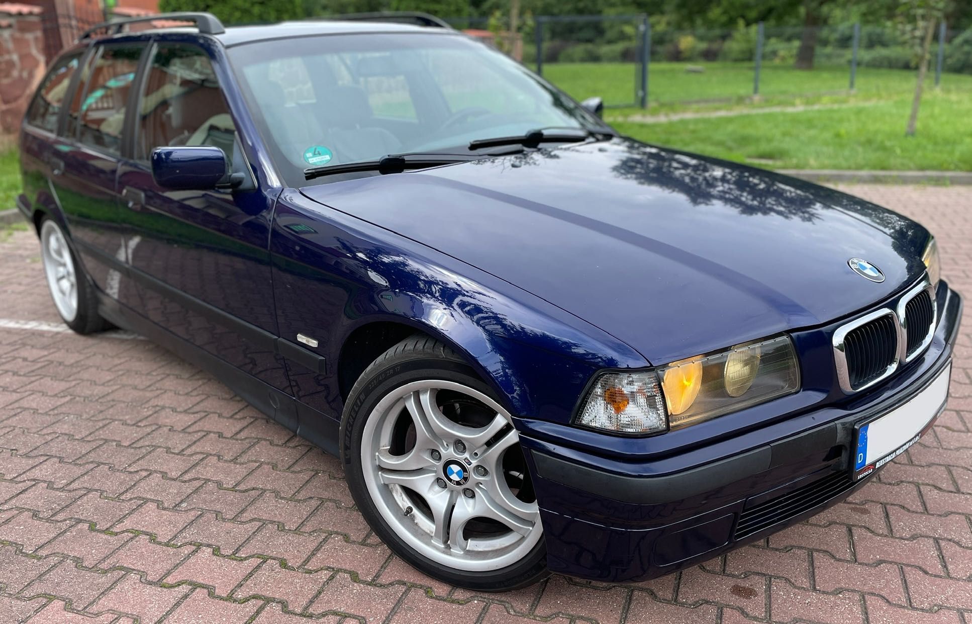 Bmw e36 320i manual oryginalny lakier bez rdzy montrealblau touring