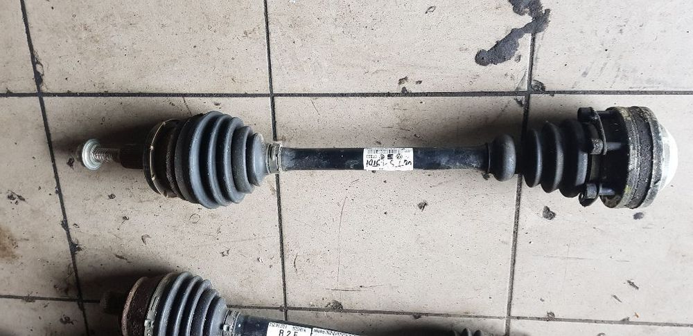 VW TRANSPORTER T5 1.9 TDI PÓŁOŚ LEWA