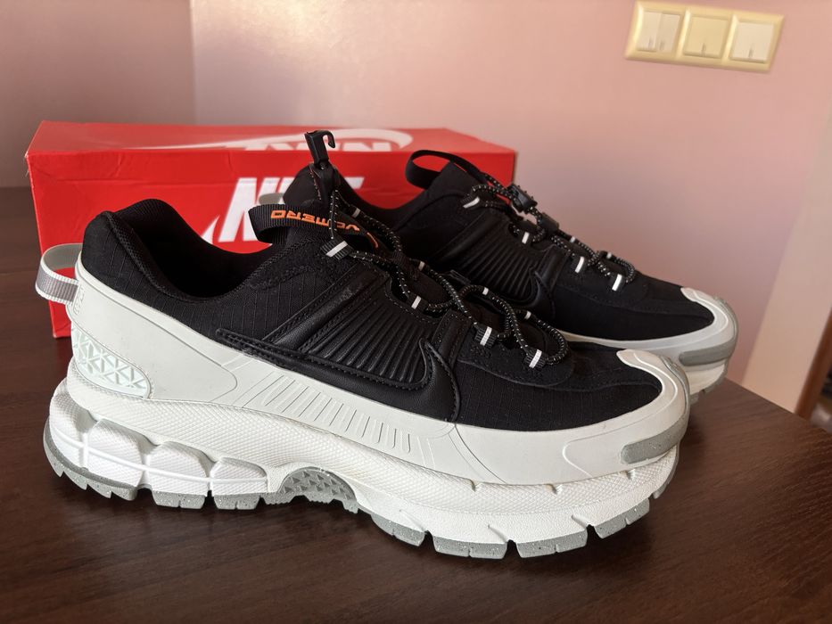 Кросівки Nike Zoom Vomero Roam