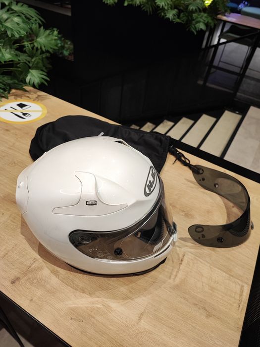 Capacete HJC RPHA 10