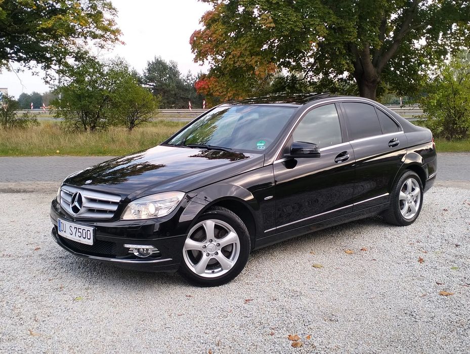 Mercedes-Benz Klasa C 180 Kompressor Avantgarde BiXenon Szyberdach Led Bogata Wersja Serwis