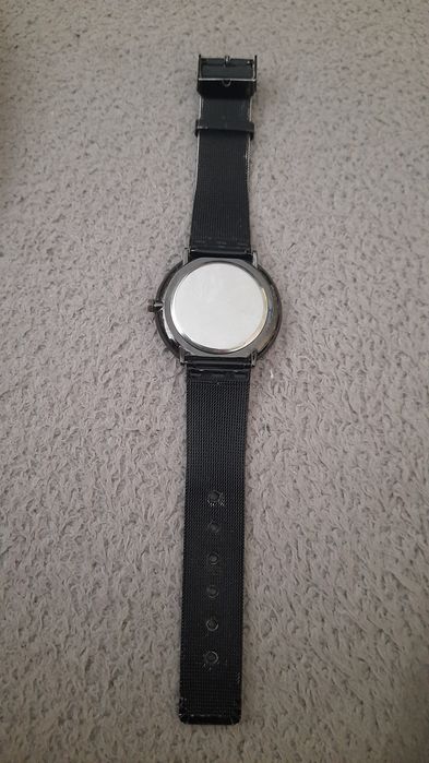 Zegarek -  uniwersalny