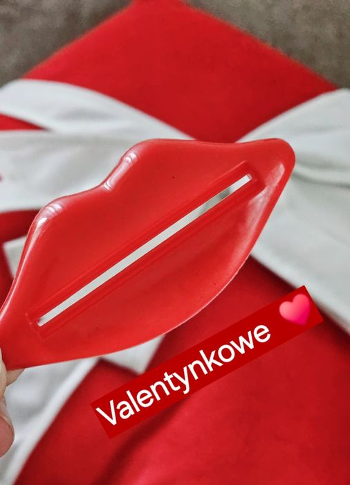 Red klips usta czerwone naprezent serce  dla niego niej i