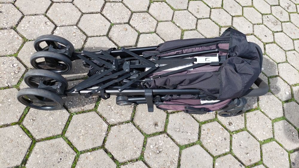 Vendo cadeira e babycook Chicco