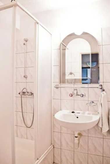 Сдам место в Крутом Хостеле! Метро Льва Толстого Театральная! Недорого-1-555.biz.ua