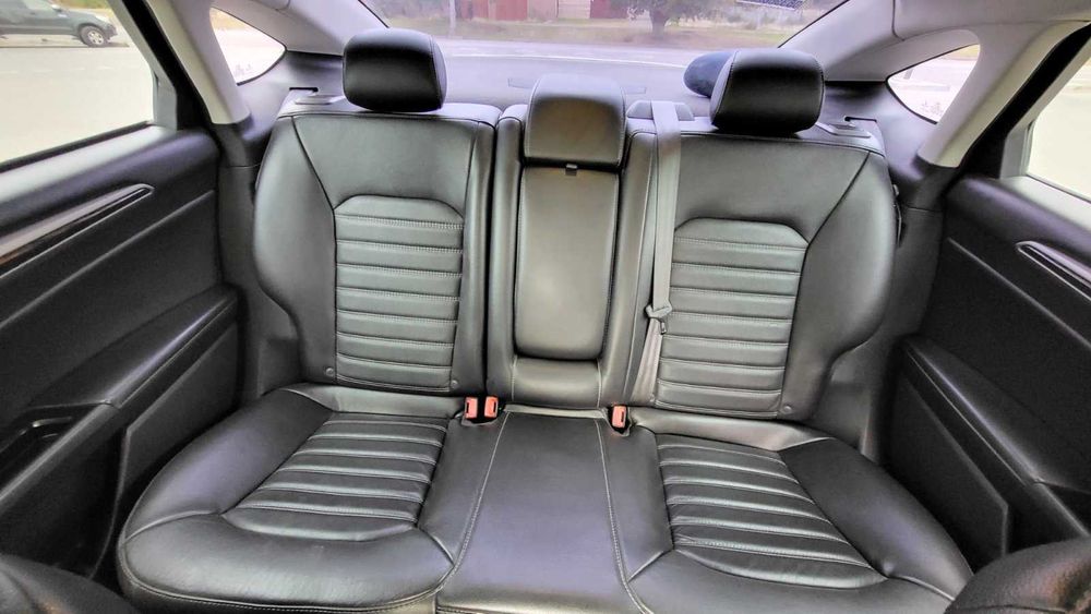 Ford Fusion Plug-in Hybrid(PHEV)  2013  2.0