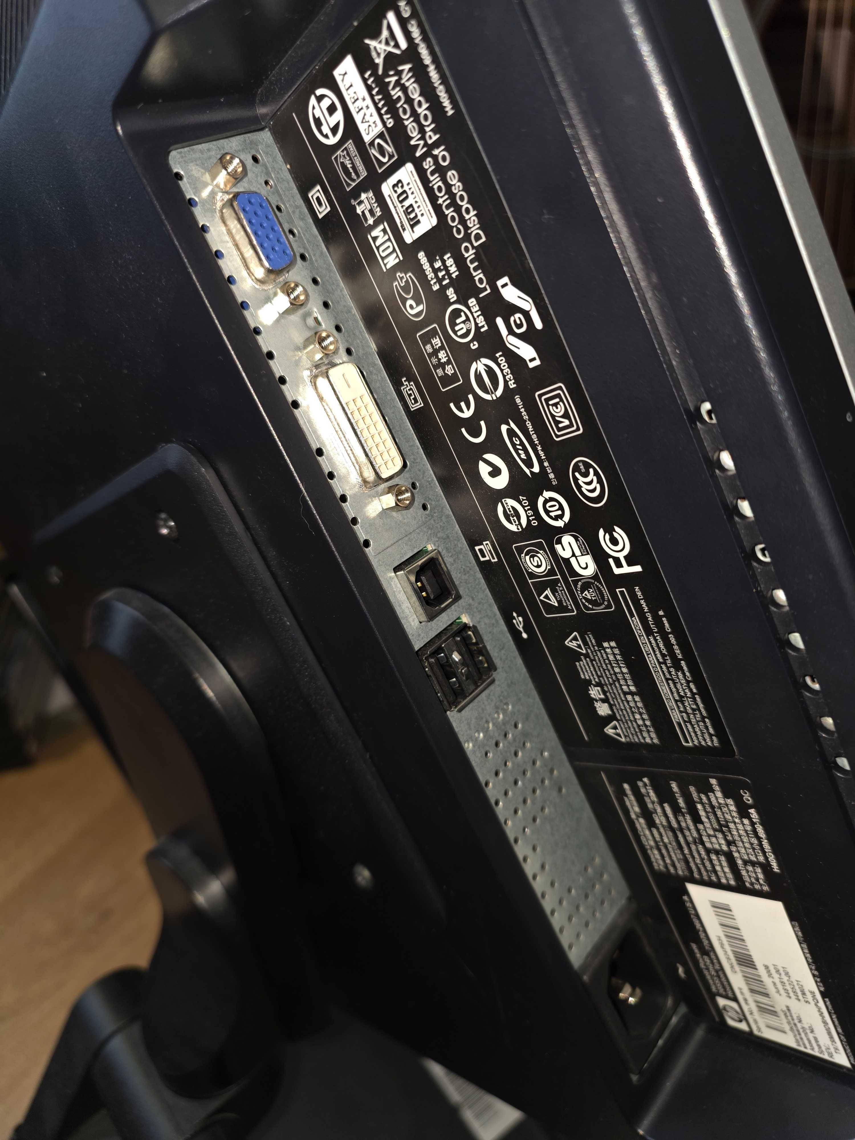 Monitor HP - Idealny do Retro Windows XP