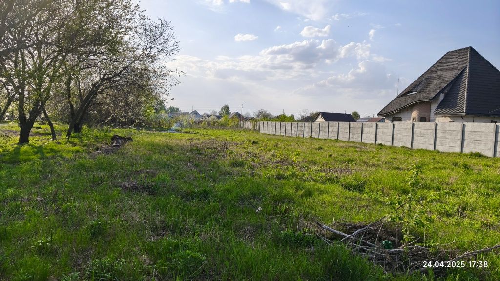 Земельна ділянка