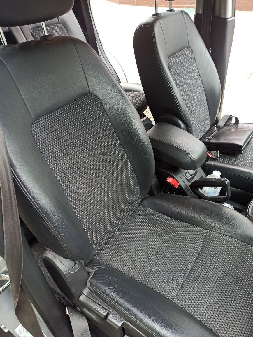 Каптива сідушки airbag карти ручка музика