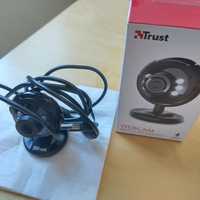 Webcam com spotlight  para computador da marca Trust.