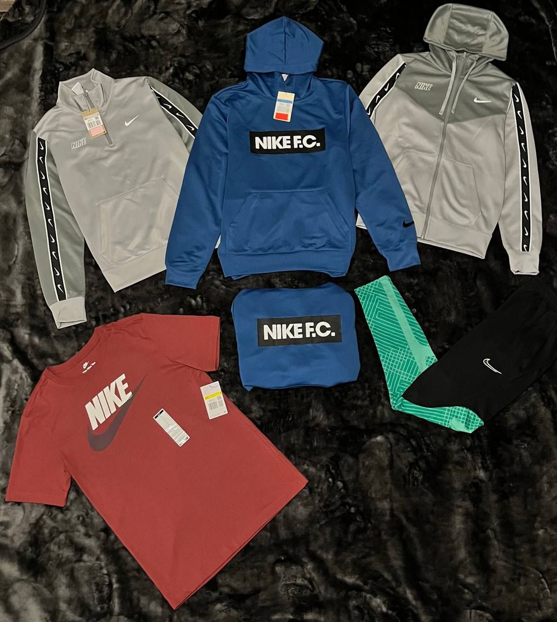 Лот Оригінальних речей Nike
