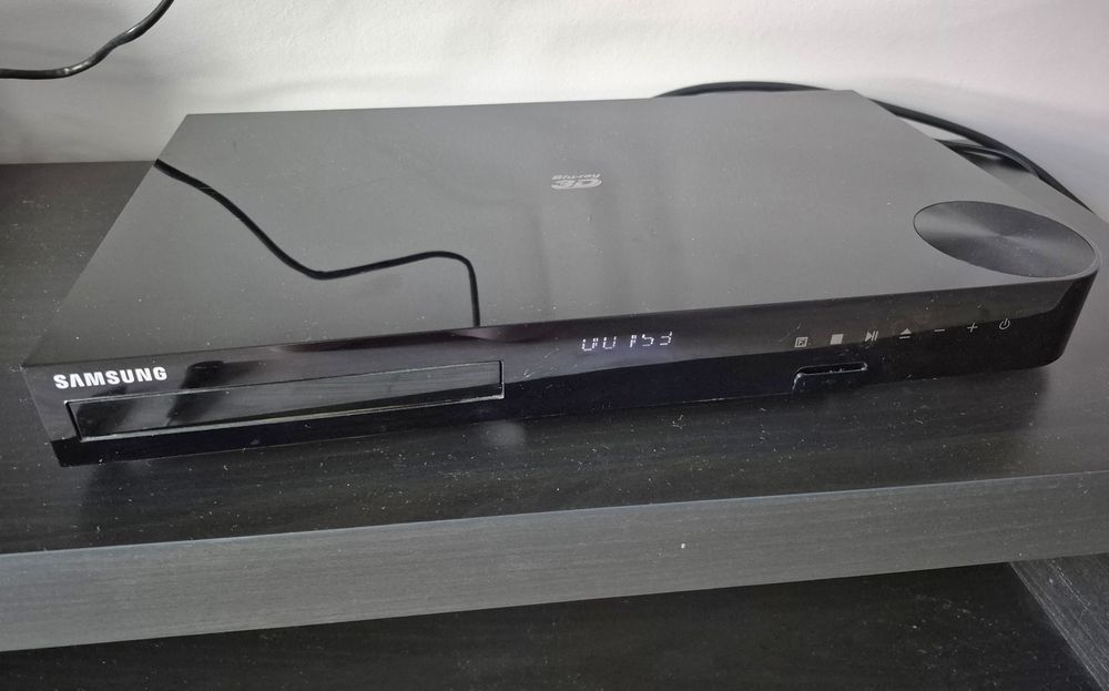DVD Samsung HT-F5200 blu-ray 3D kino domowe