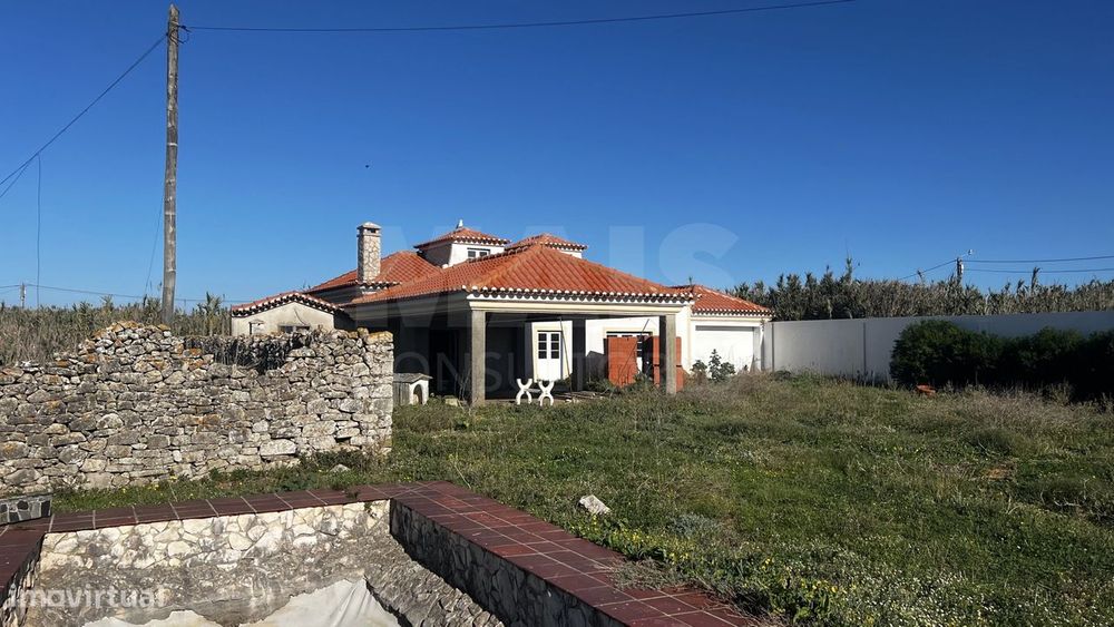 Terreno de 12.360 m² a 250m do Mar