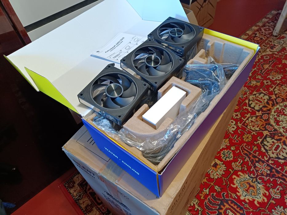 Продається водяне охолодження Astrobeat 360.