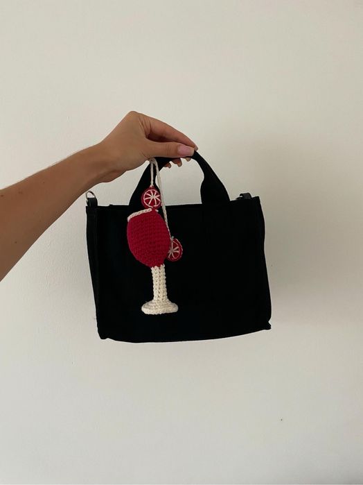 Szydełkowy breloczek wino aperol