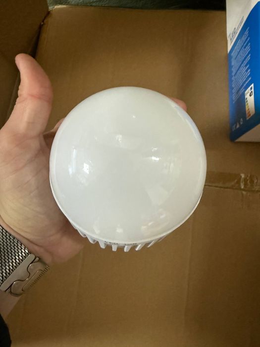 LED-лампа аварійного освітлення 15W з акумулятором (цоколь E27)