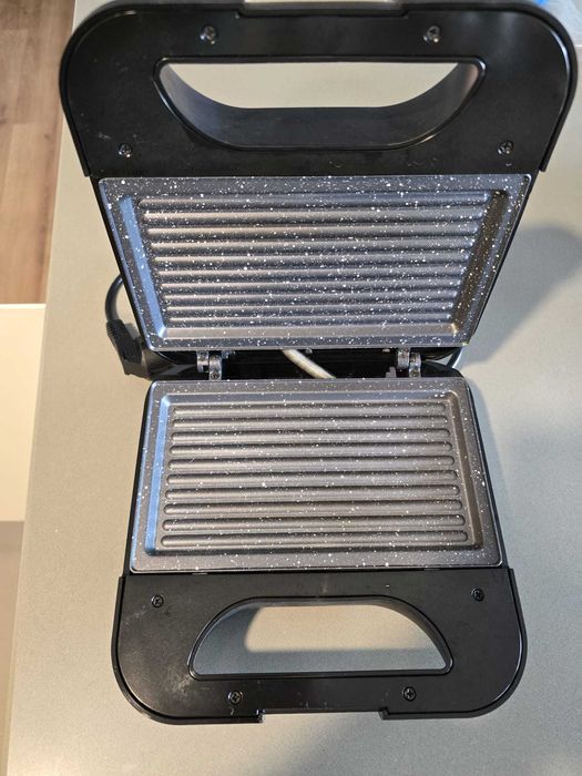 Sanduicheira de inox