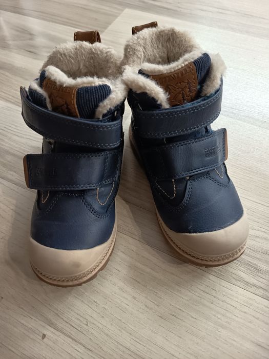 Buty zimowe pachnące r. 27 firmy cool club