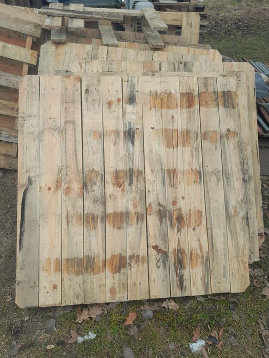 Palety 1m x 1m pełne deskowane