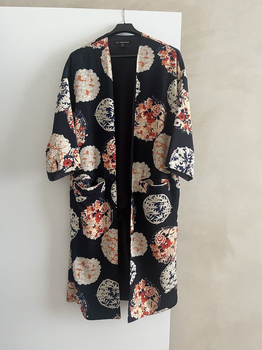 Жіноча накидка-кімоно