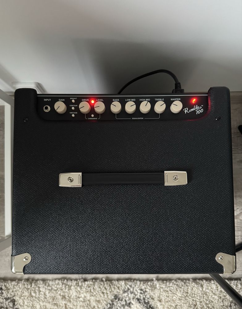 Wzmacniacz basowy Fender Rumble 100 v3 - stan IGŁA