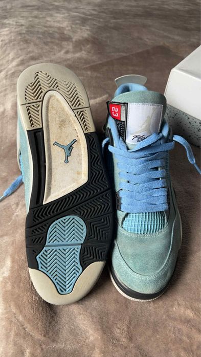 Jordan 4 unc niebieskie