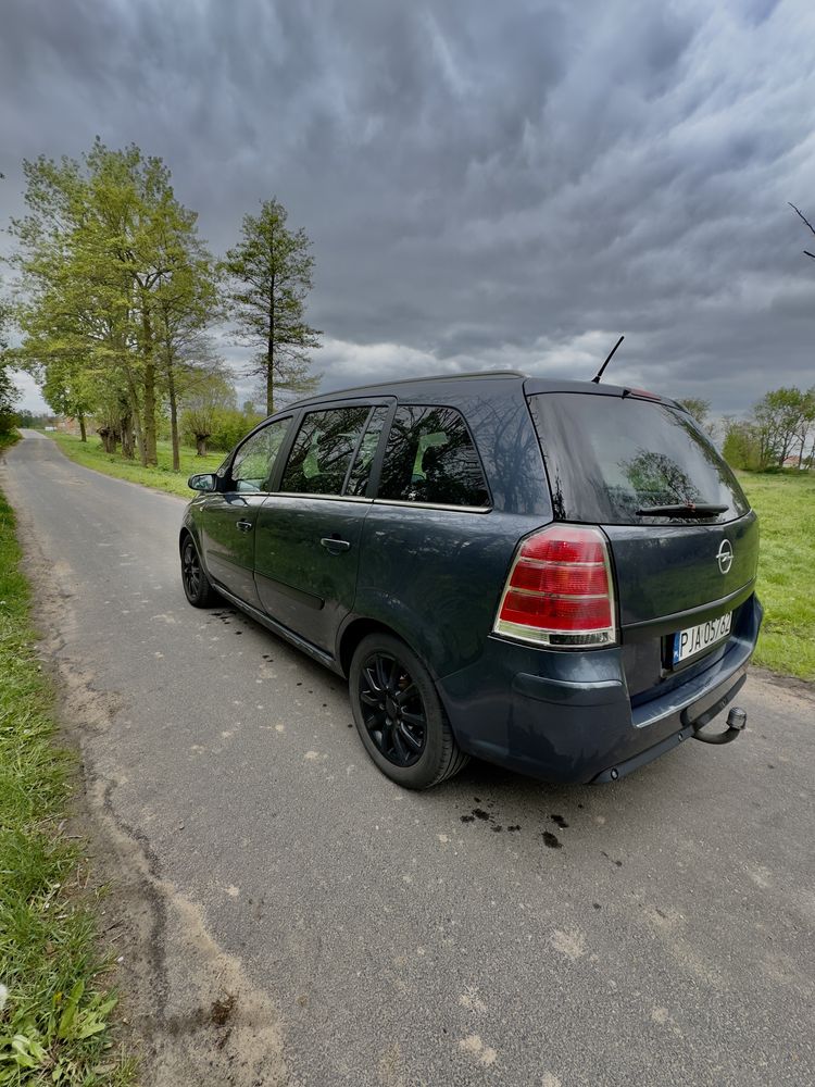 Opel Zafira 2008r. 1.9 cdti 110kw 201 tys km