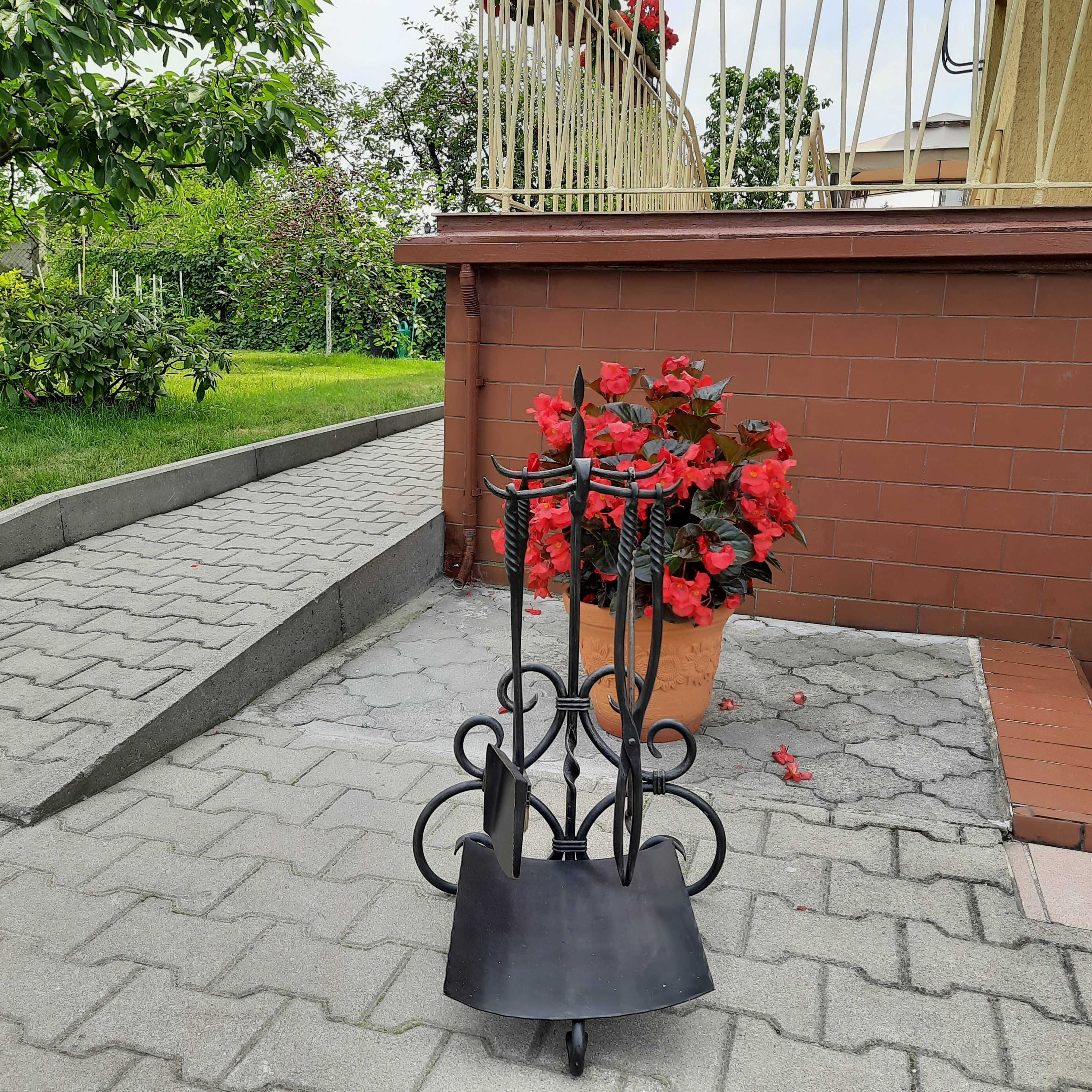 stylowy komplet kominkowy kuty
