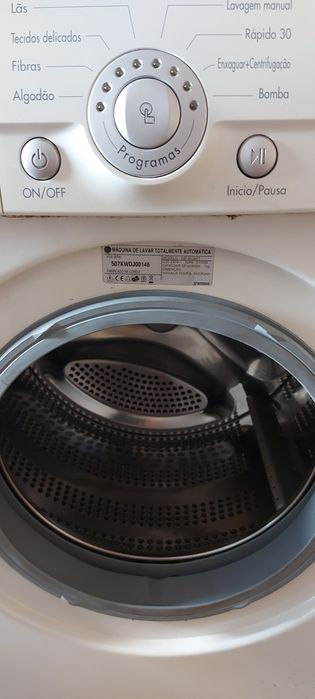 Máquina de lavar e máquina de secar roupa