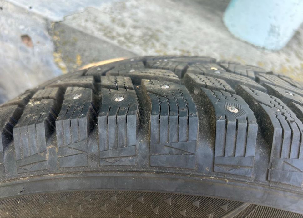 Диски R17 разом з зимовою резиною