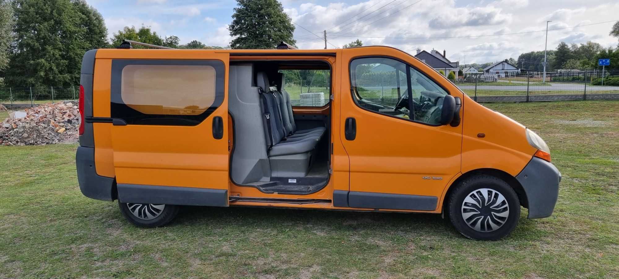 Renault Trafic Vivaro 2005r brygadówka doka