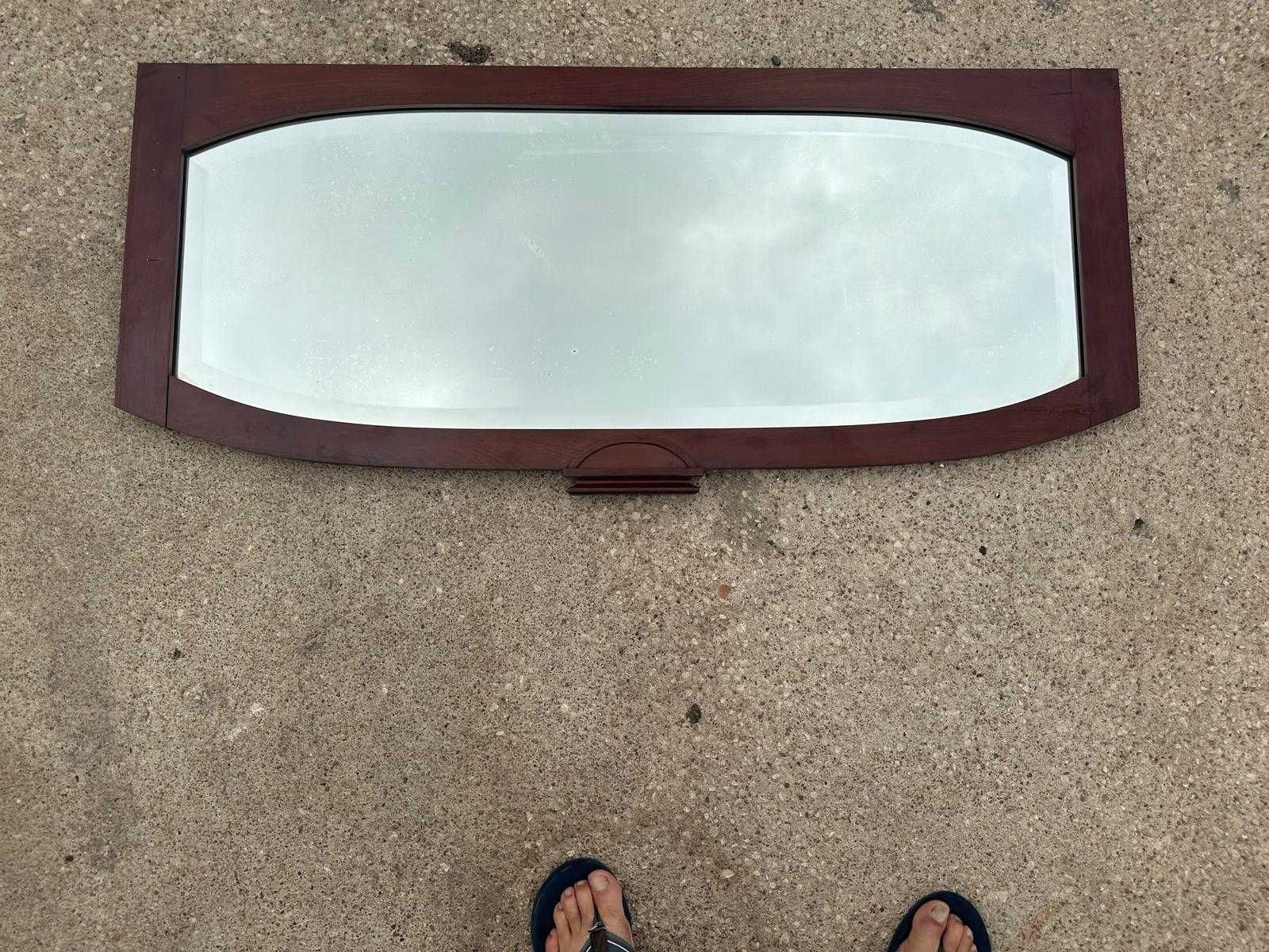 Espelho antigo, para suspensão em parede: medidas: 123 X 53 cm