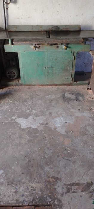 Strugarka         do  drewna