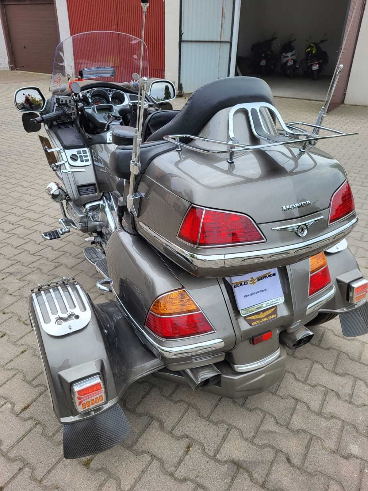 Motocykl turystyczny Honda Gold Wing