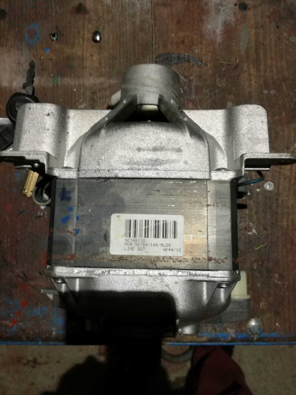 Silnik Pralka Whirlpool AWE7621P