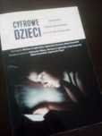 Cyfrowe dzieci  z autografem