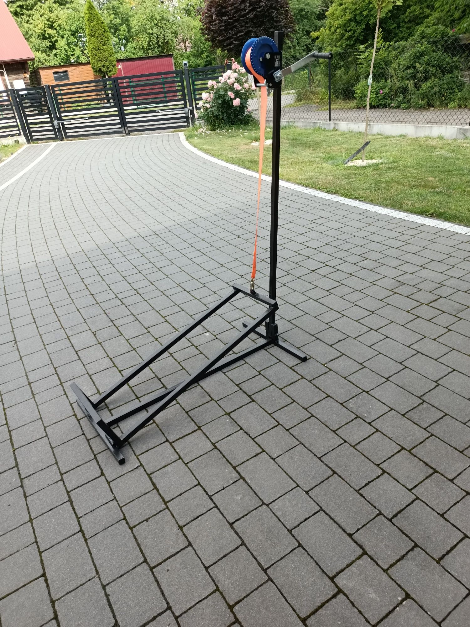 Podnośnik kosiarki traktorka